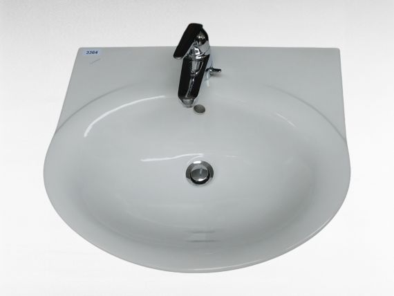 Lavabo Laufen mit Armatur KWC