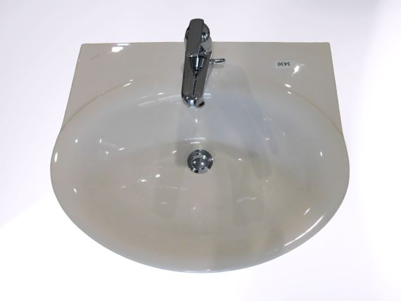 Lavabo Laufen mit Armatur KWC